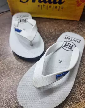 WOMen White Casual Slipper