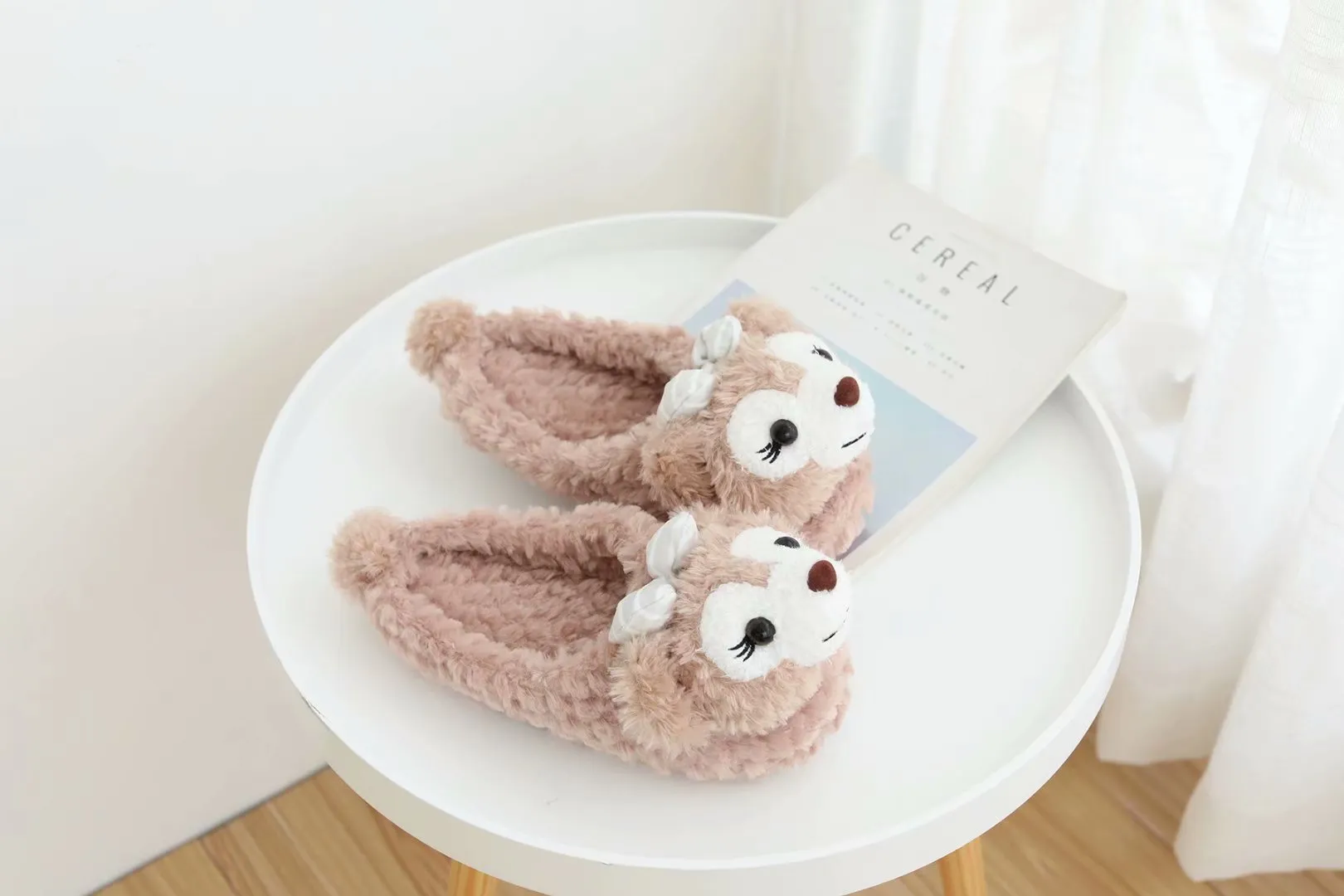 Women's Cute Heart Shape Cartoon Winter Plush Cotton Indoor House Slippers